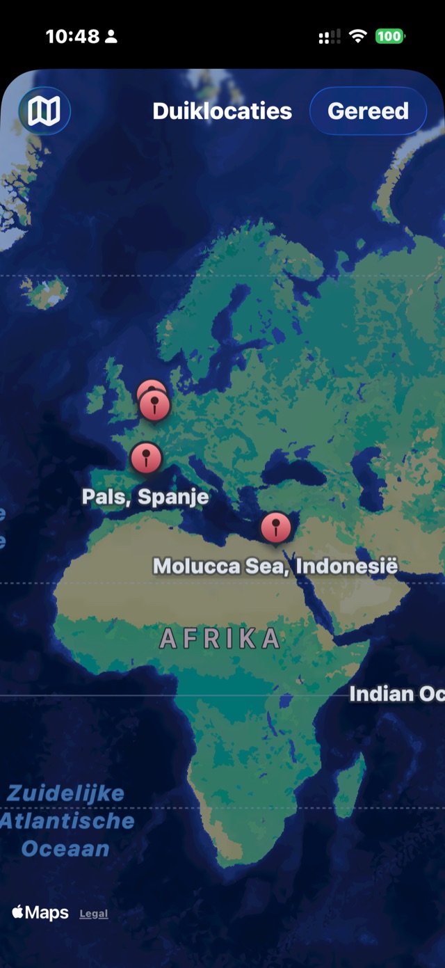 Wereldkaart met duiklocaties